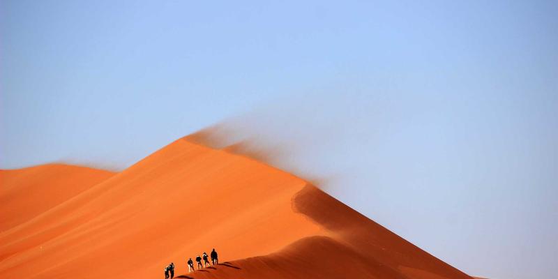 筑牢安全屏障：常州佳路HDPE土工膜在危废处置中心的完整性检测与寿命预测，为道路施工与维护提供关键保障